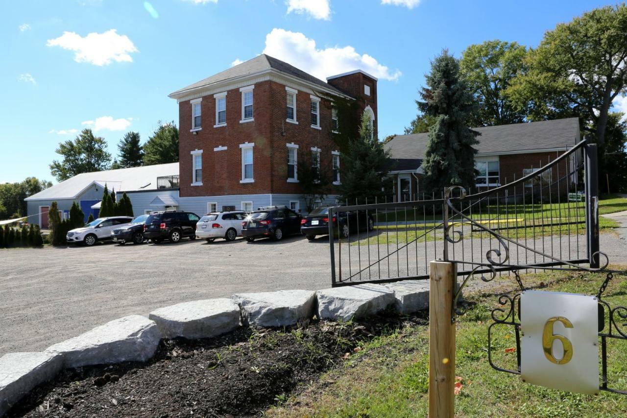 Empire Inn And Suites Bloomfield Exterior foto